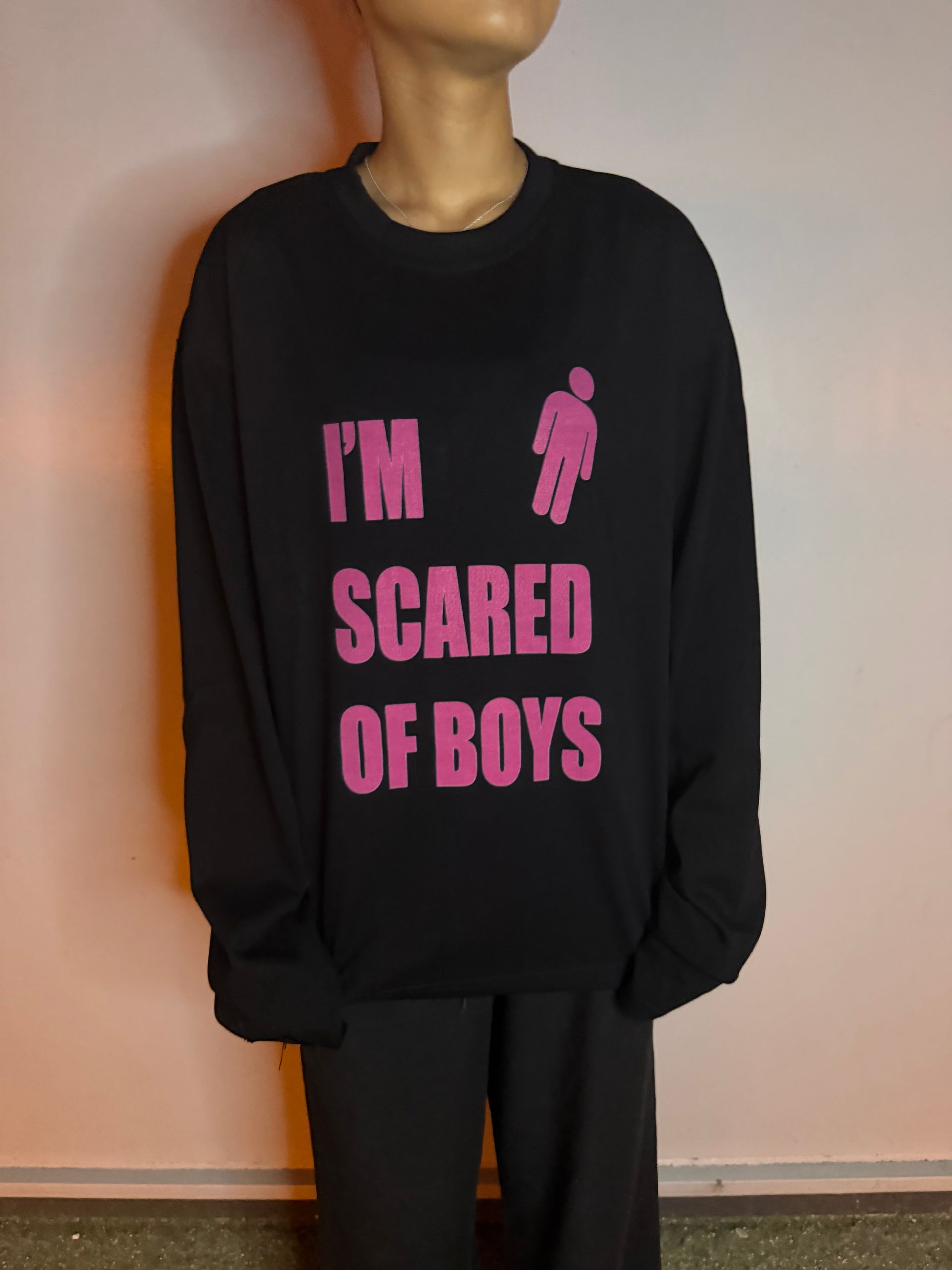 Delune - I am scared of boys Black  (PRE ORDER)